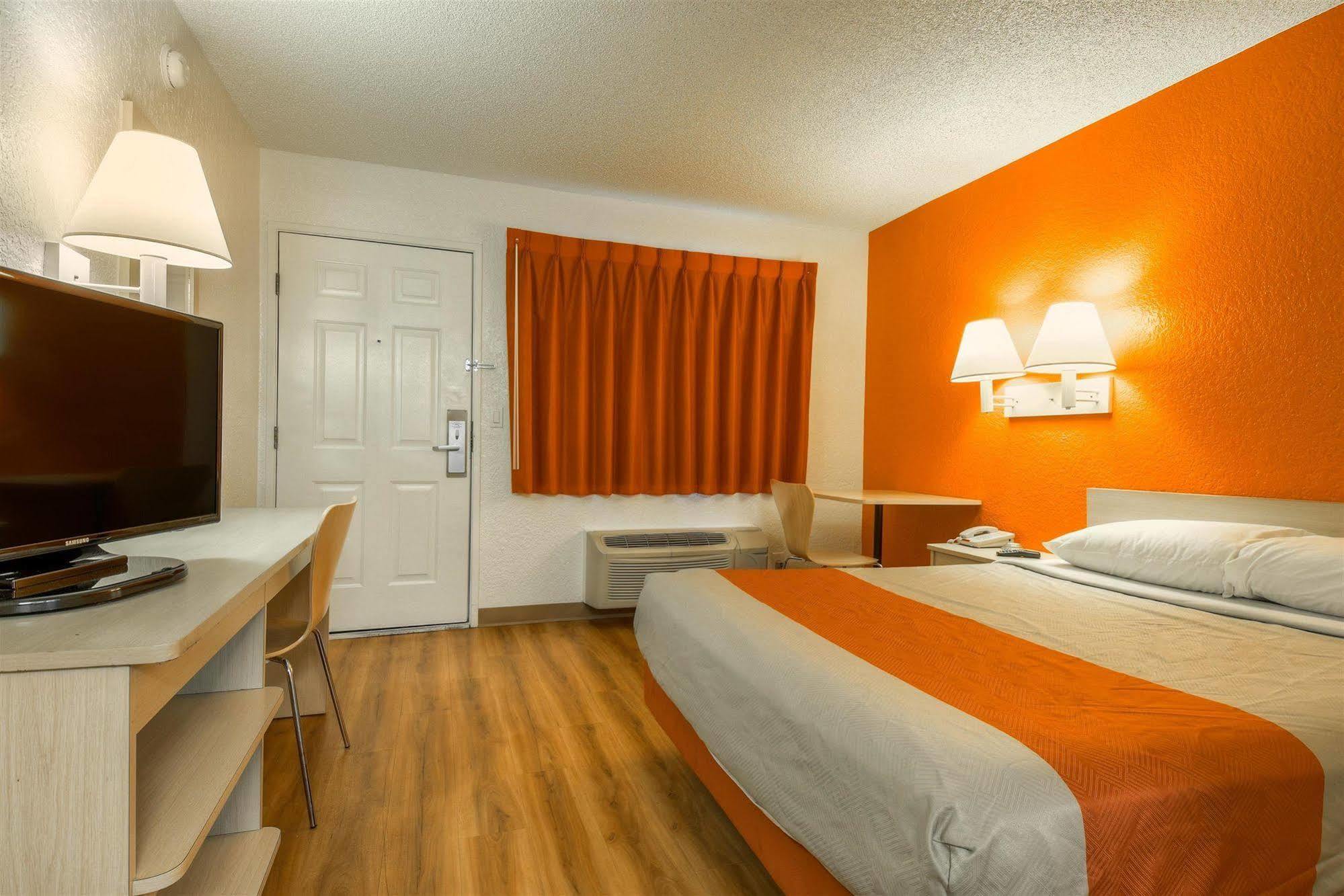 Motel 6-Norwalk, Ca - Los Angeles Luaran gambar