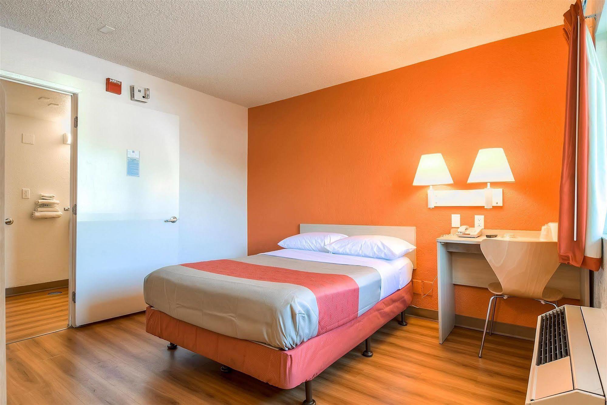 Motel 6-Norwalk, Ca - Los Angeles Luaran gambar